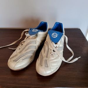 Victory indoor soccer shoes